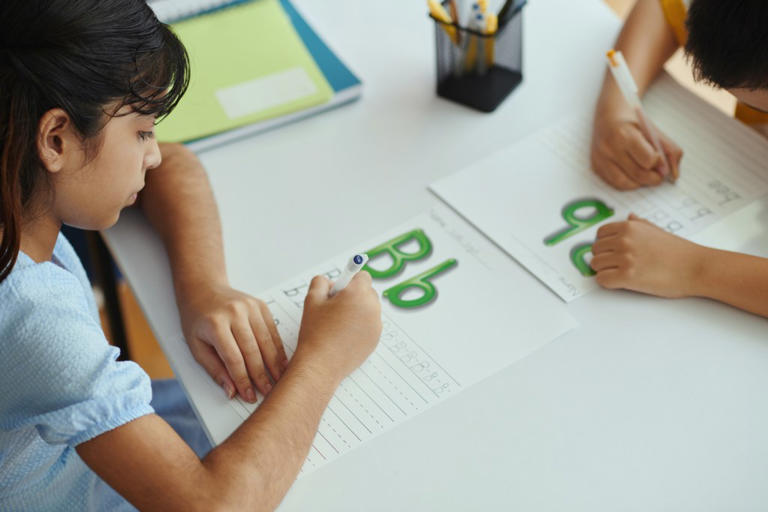 Baffling worksheet for learning 'cursive' writing sparks debate