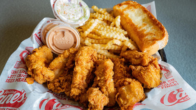 12 chain chicken tenders made using high quality ingredients