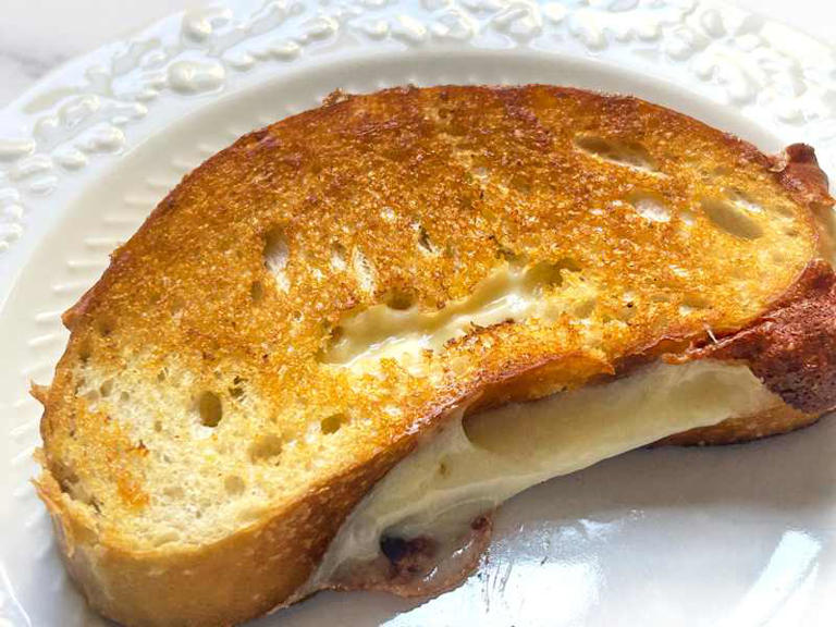 Not cheddar, not American - grilled cheese is so much creamier when you ...