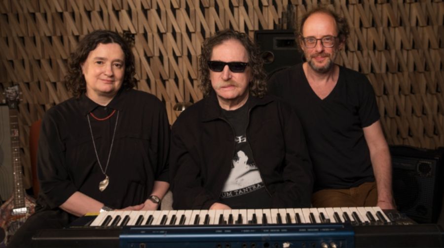 Charly García cumple 75 años, y Netflix anuncia su documental: el ...