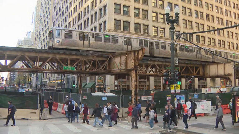 Elevated CTA train tracks closing in Loop during busy Chicago weekend