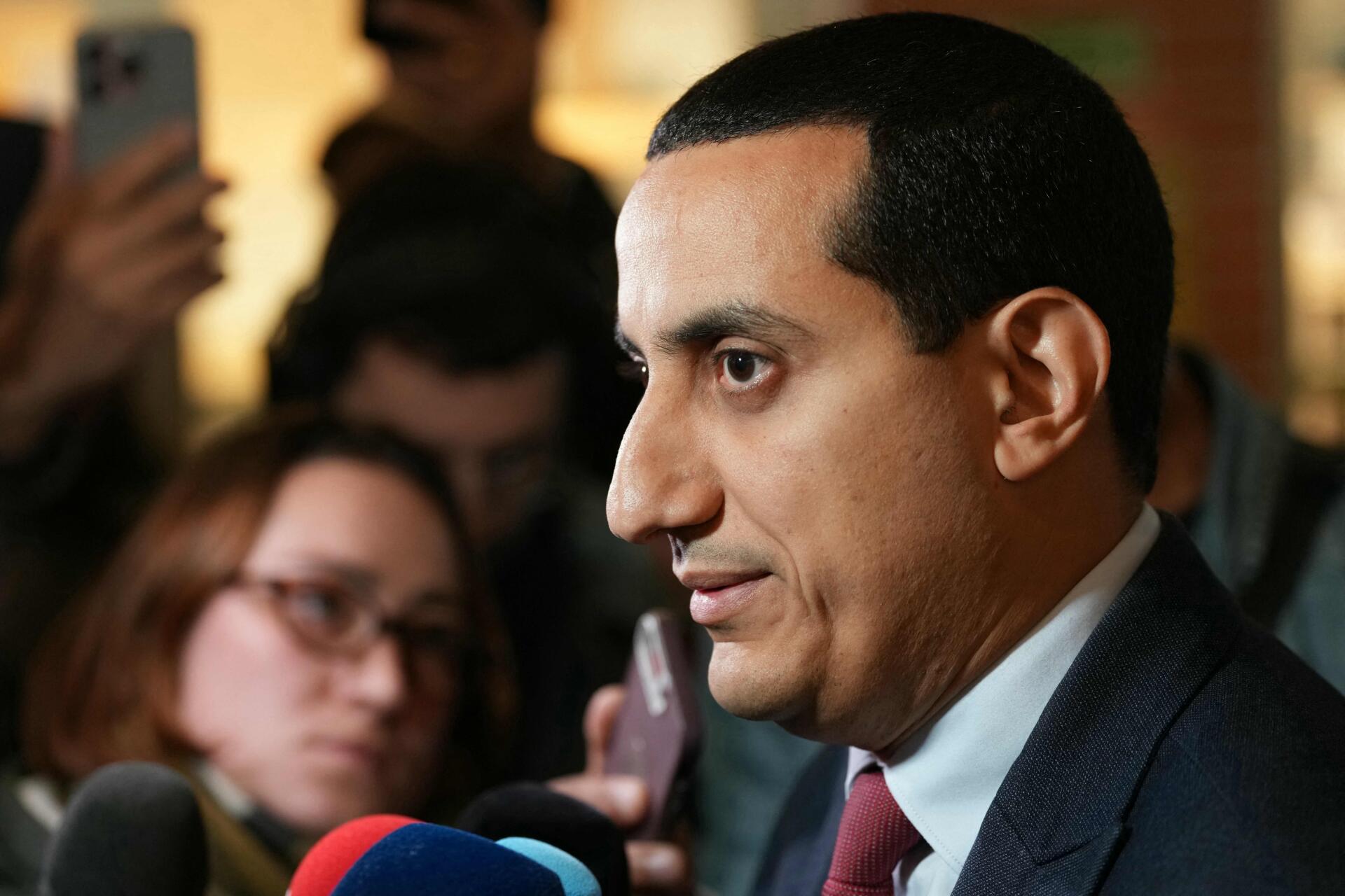 Minister spricht nach Schüssen in Paris von Terrorakt