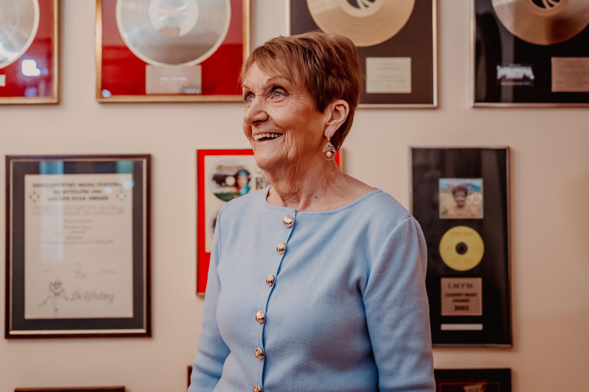 Queen of country Philomena Begley to get lifetime achievement award ...
