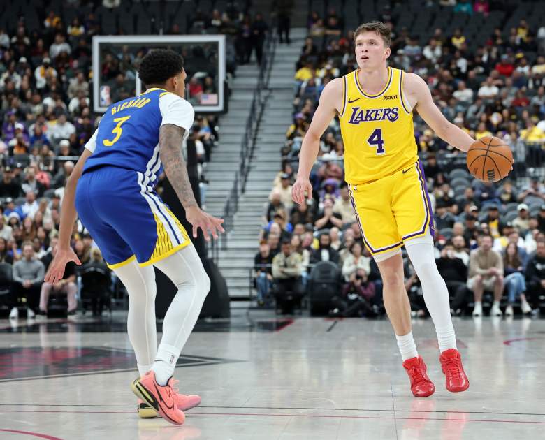 Former Lakers first-round pick signs with champion Knicks