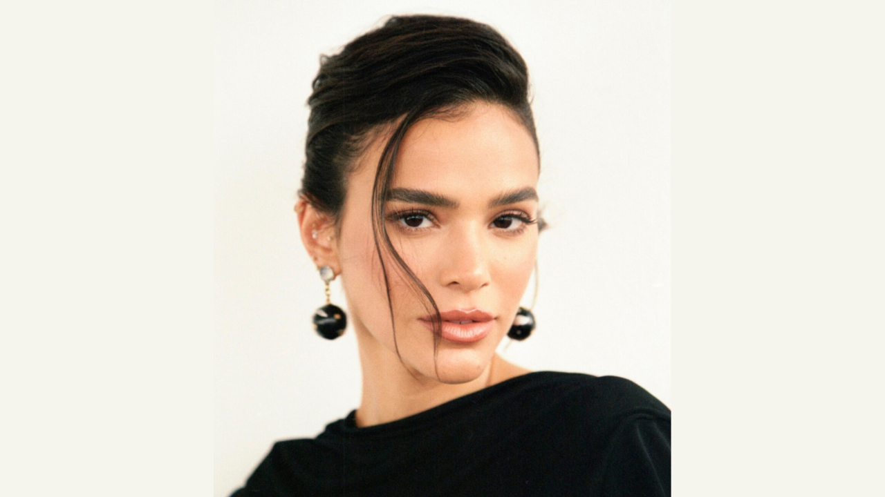 Bruna Marquezine vai estar em 'Magnatas do crime' com Elijah Wood e ...