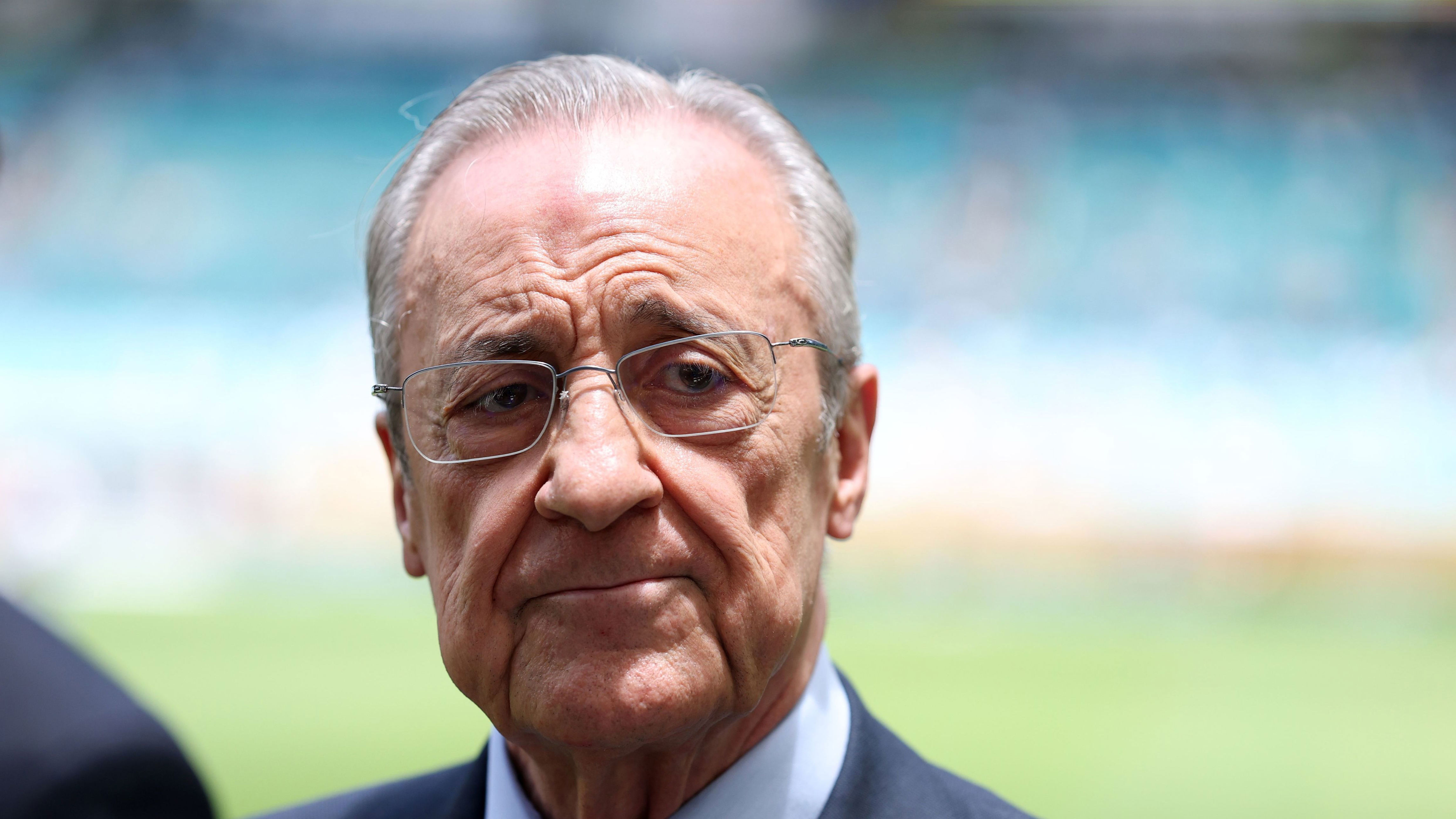 Does the Camp Nou box bring together Pérez's enemies? Real Madrid names ...