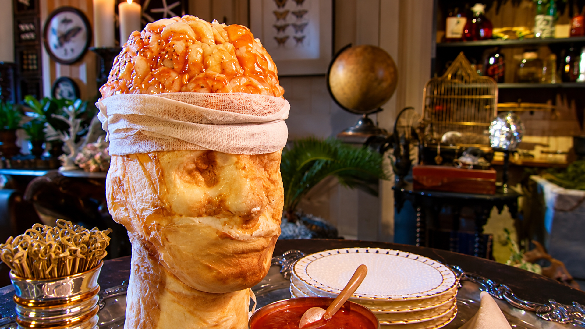 Spooky Halloween bloody brain shrimp cocktail appetiser tutorial