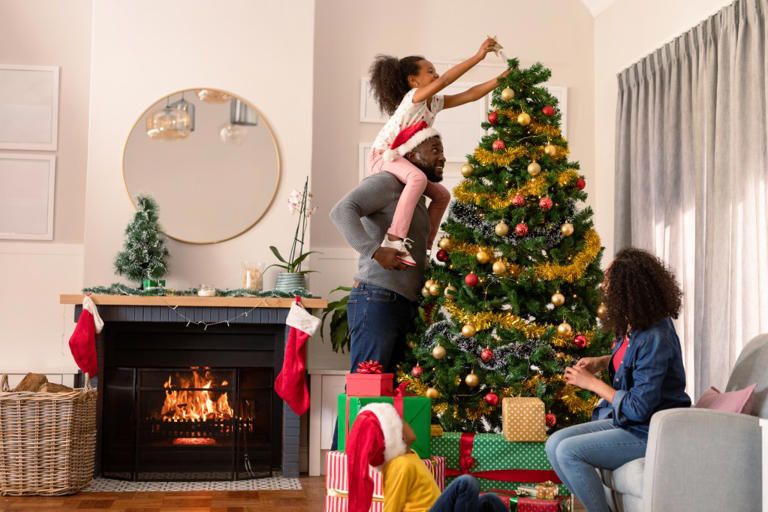 Lowe’s 5-foot Elf on the Shelf is back in stores — grab now before they ...