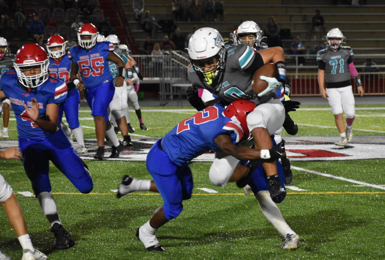 Destin Marlins dominate Shoal River to reach county football final
