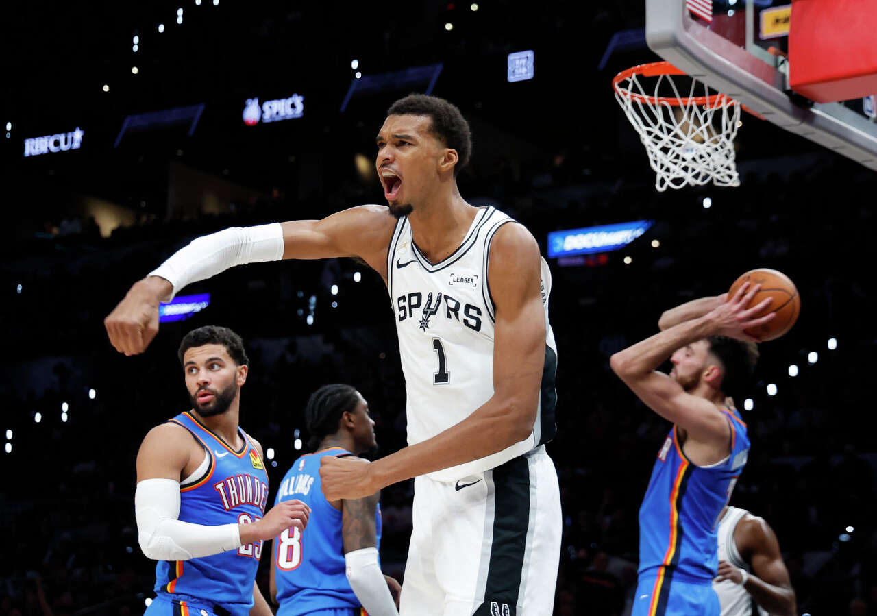 Spurs partner with Sinclair Broadcast Group for yet another way to ...