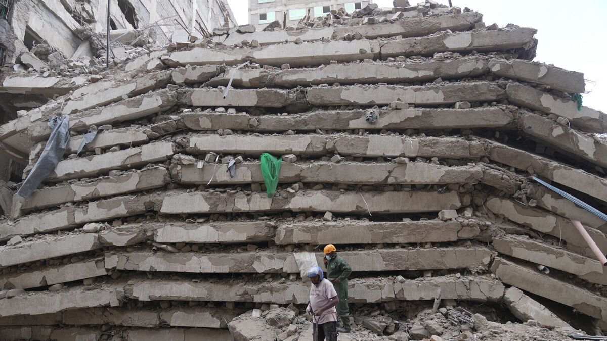 Many feared trapped as tall building collapses in Kenya’s capital