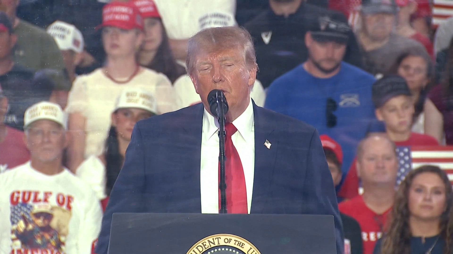 Countdown to midterms: President Trump rallies in Iowa