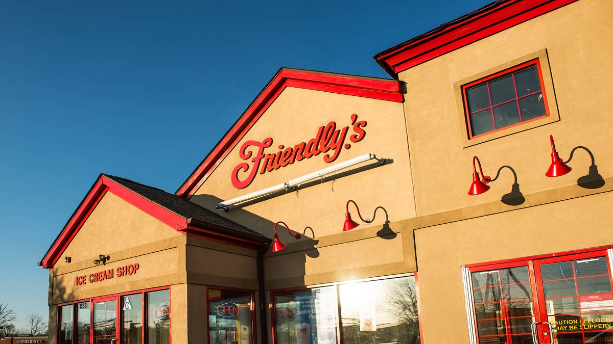 Friendly’s brings back a revamped Jubilee Roll that was discontinued in ...