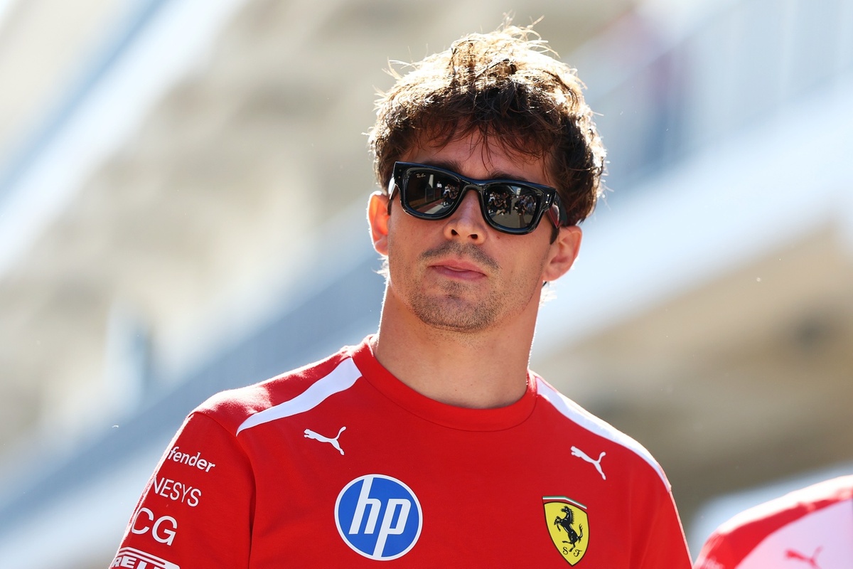 Los aficionados se vuelven locos al ver a Daniel Ricciardo apoyando a ...