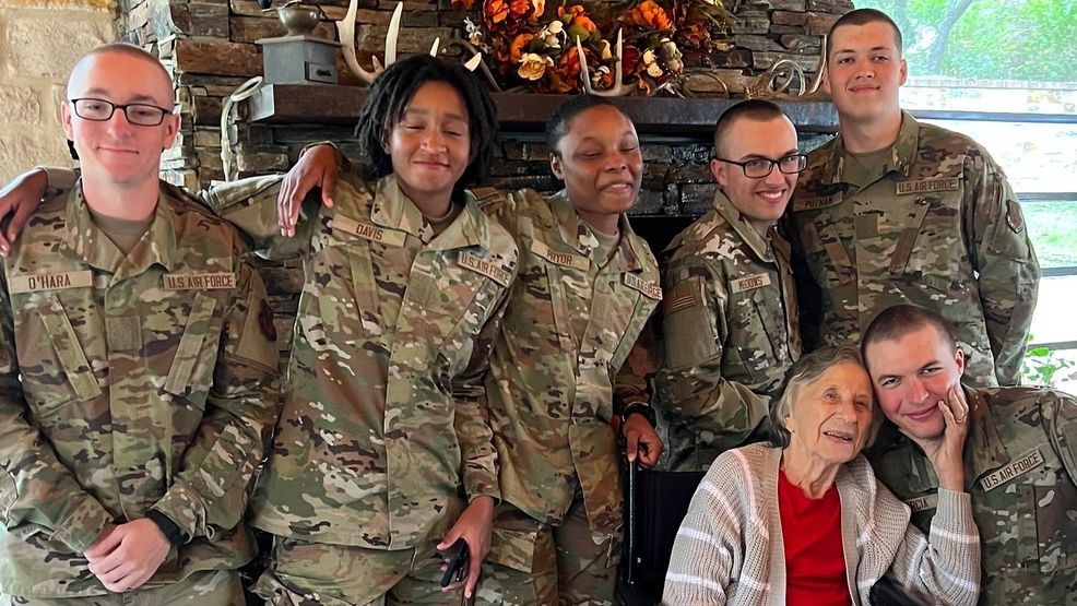 Operation Home Cooking: Have airmen over for Thanksgiving