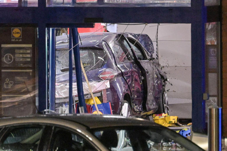 Man in 30s dead after driver suffers medical episode and crashes into ...