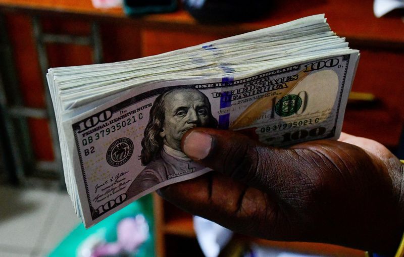 Global equity funds attract inflows for a fifth consecutive week