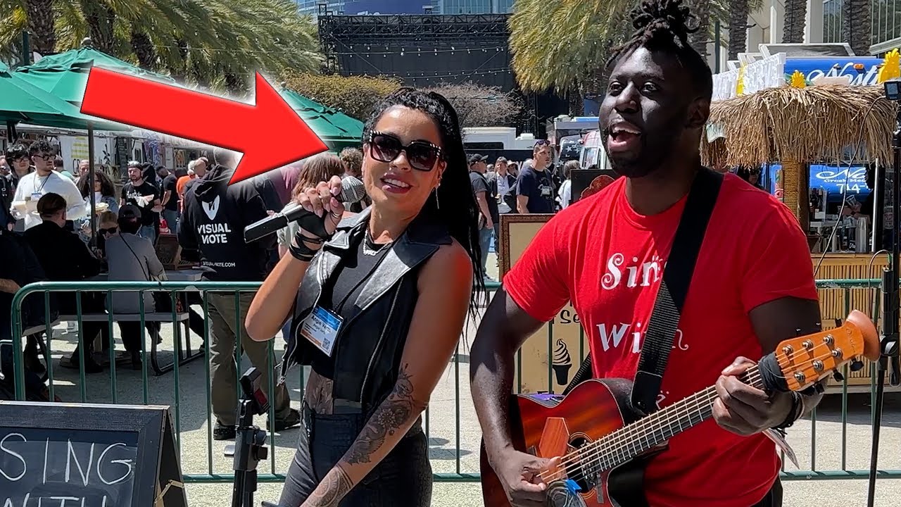 Elle pose son taco… et chante Sting