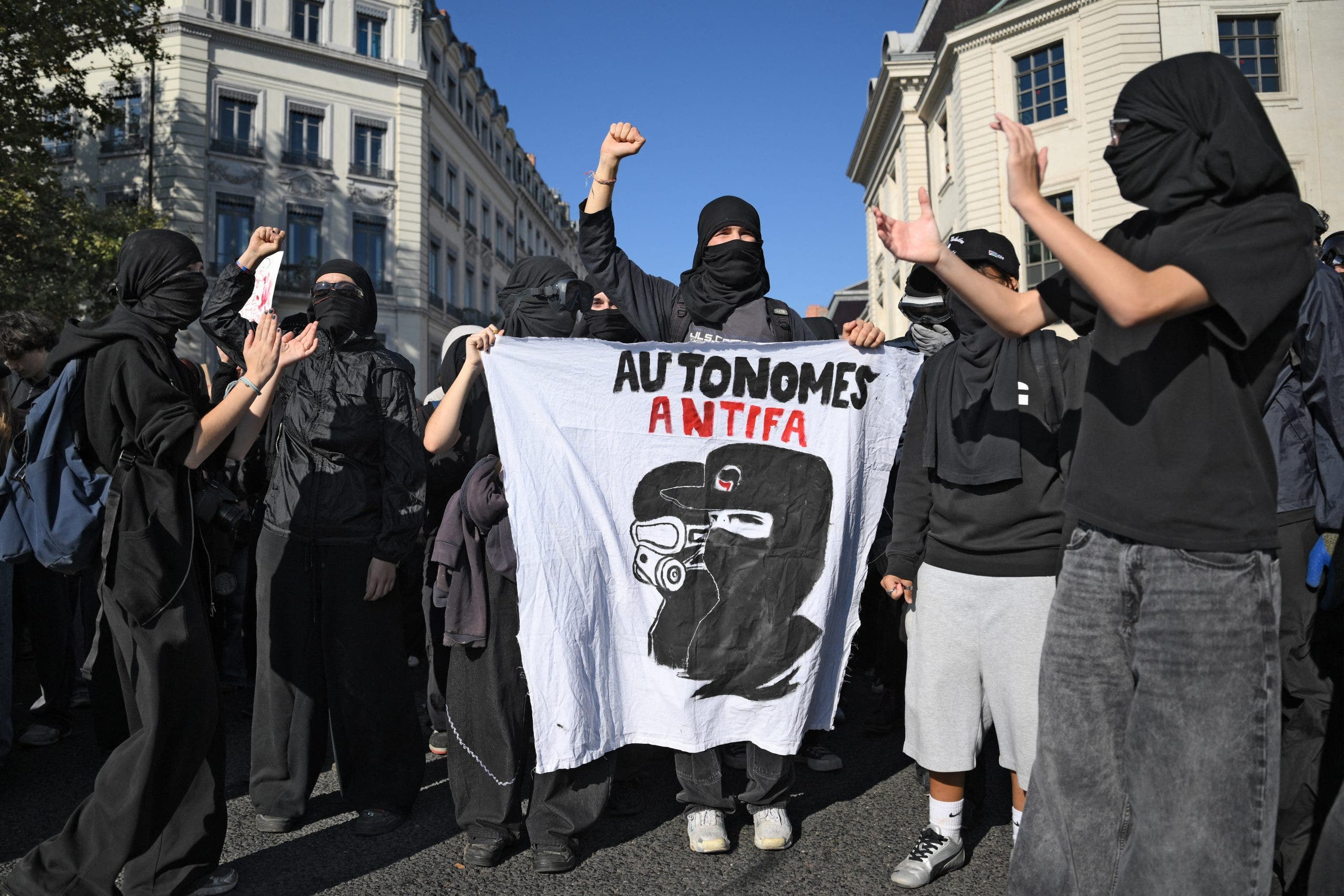 Chaos Inc.: Communists, Antifa, agitators in the red-green alliance