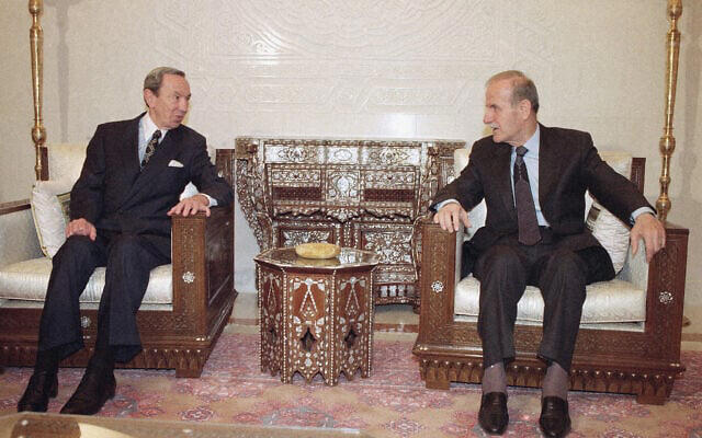 Ex-Netanyahu confidant Lauder breaks years of silence, warns against PM ...