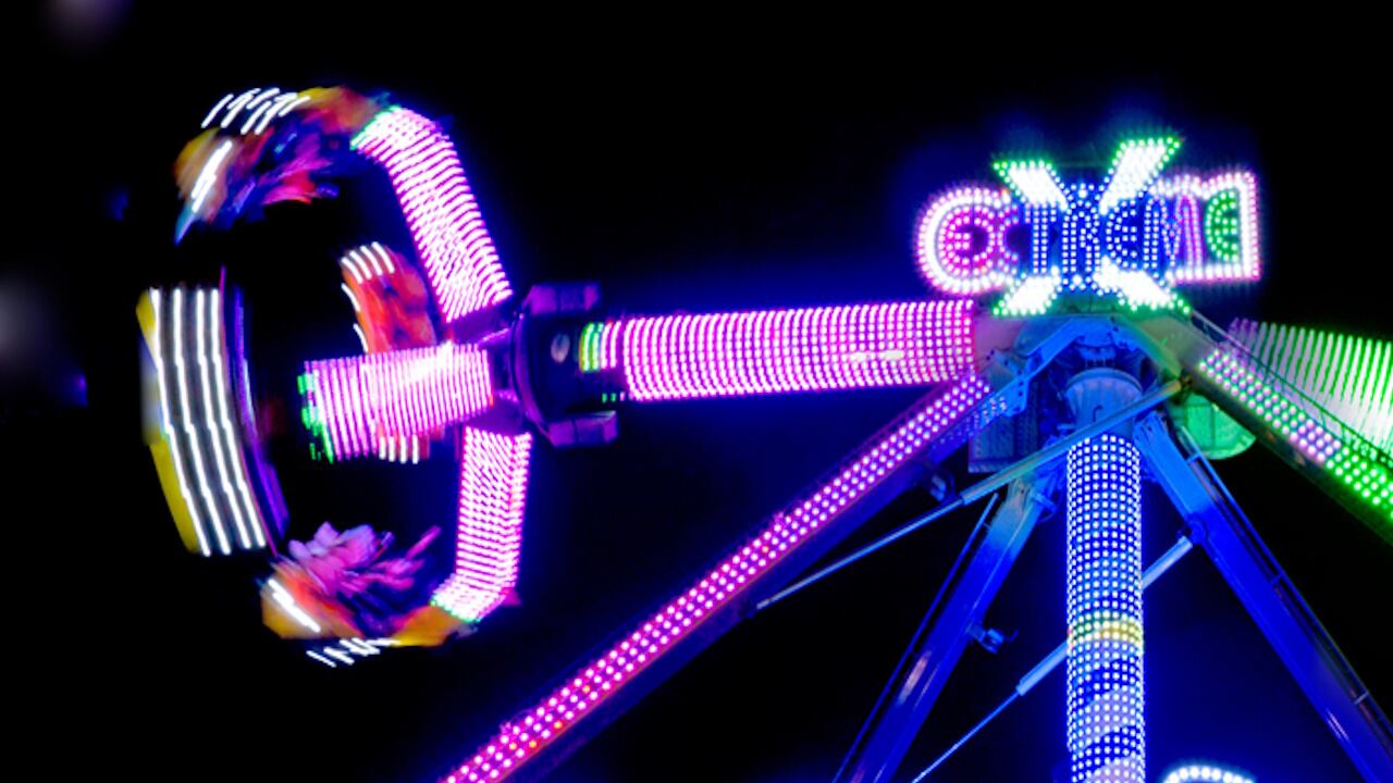 Teen dies after falling from amusement park ride in Mexico