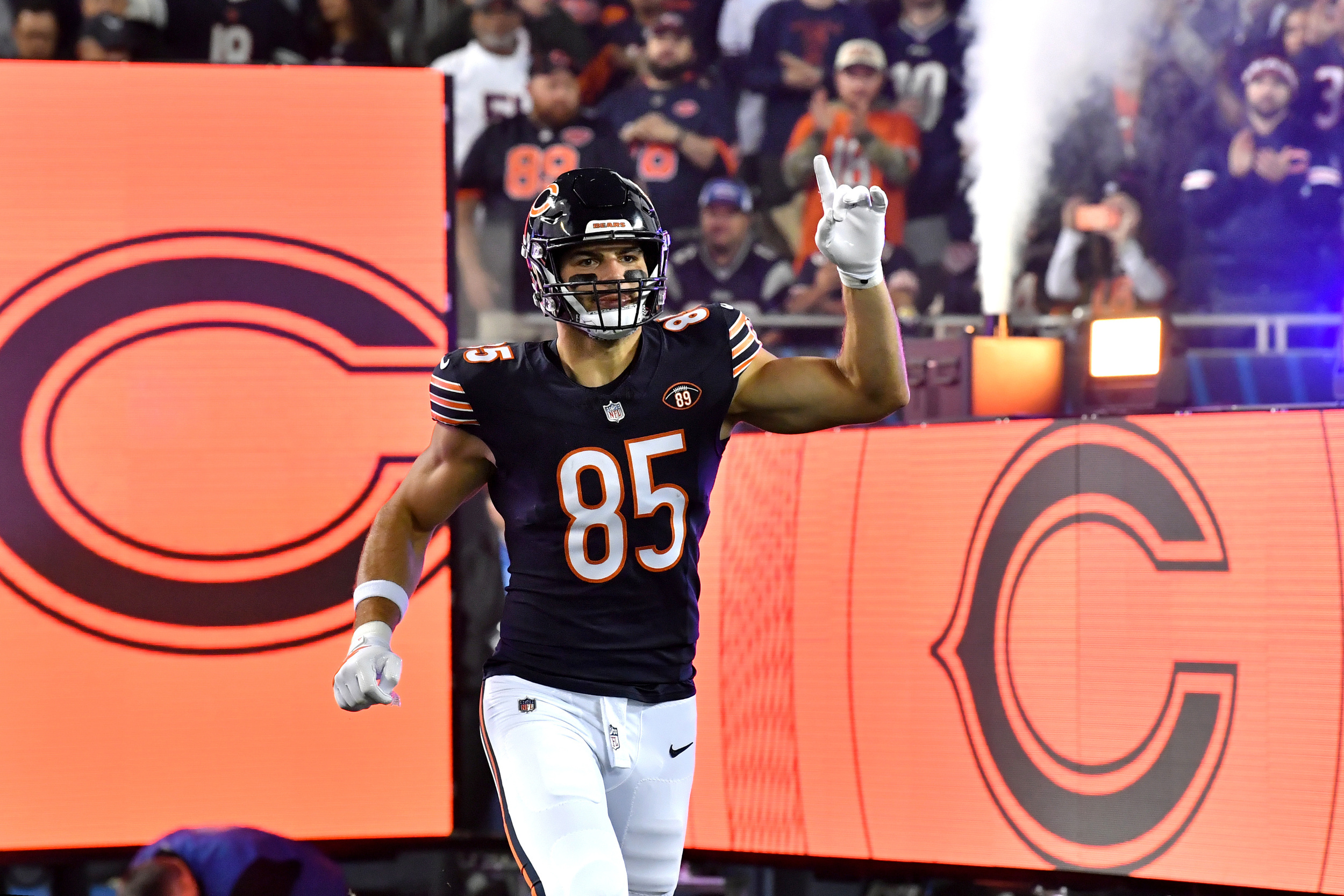Bears’ Cole Kmet carted off, and the injury update isn’t good