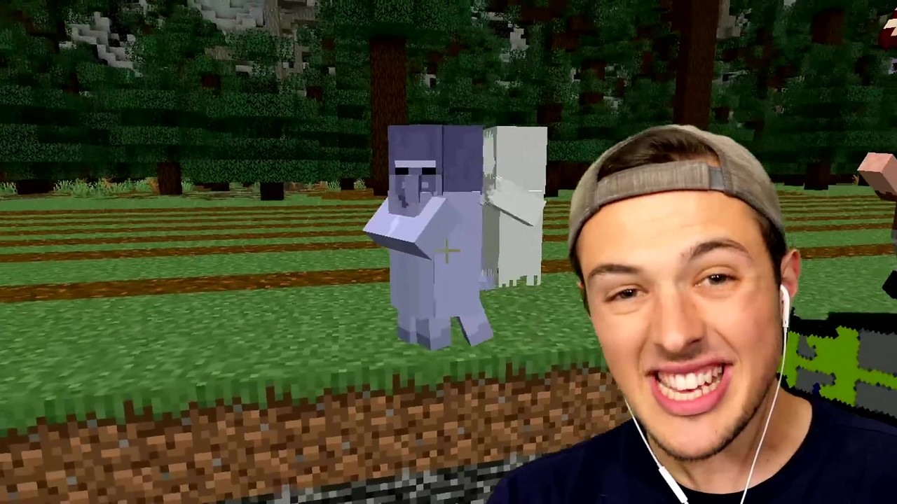 BeckBroJack defends a secure Minecraft house from Herobrine