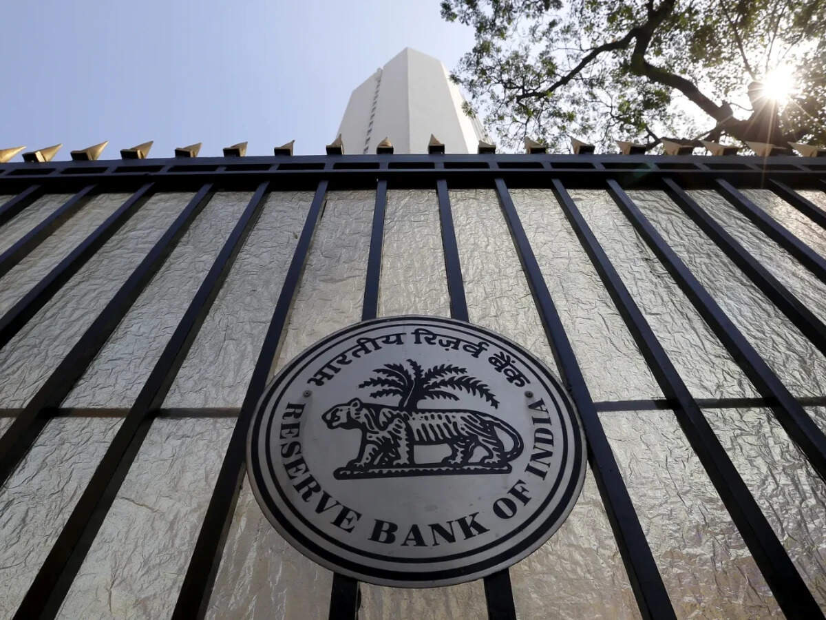 RBI issues final leverage ratio rules for banks, effective April 2027