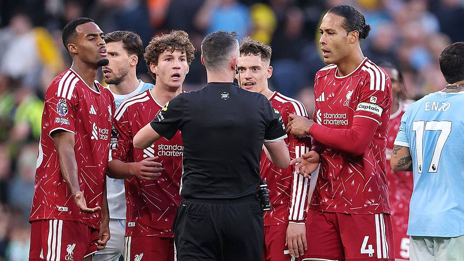 Right or wrong? Panel rules on Ryan Gravenberch’s red card vs. Man City