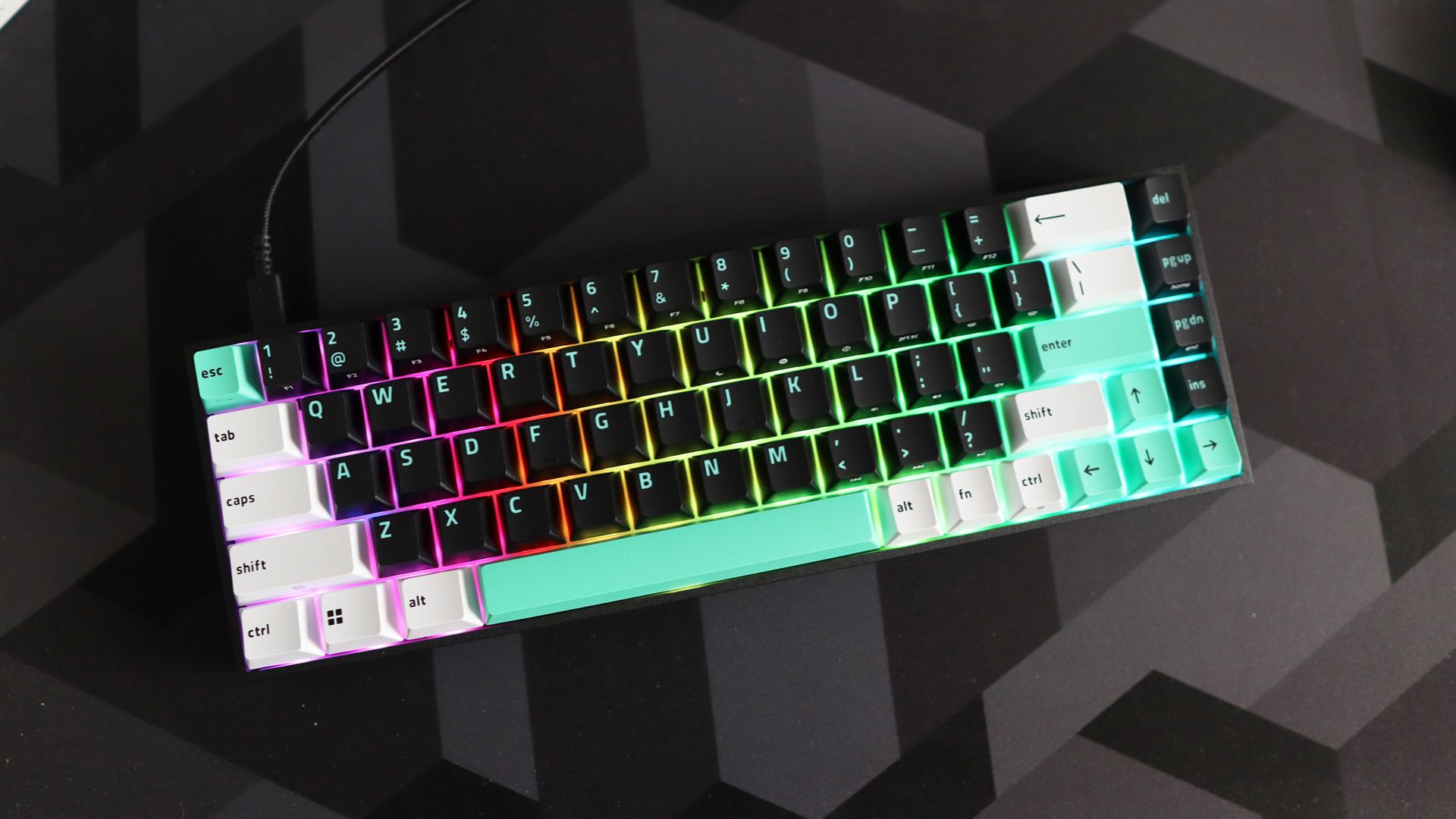 Razer Reclusa X Mini 65% review: an awesome and affordable mechanical ...