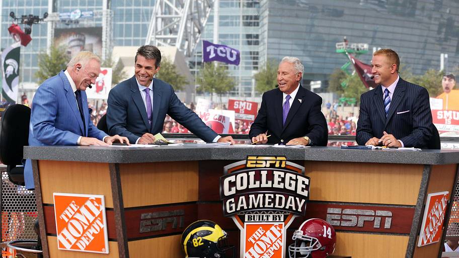 How Lee Corso’s 2009 stroke changed his College GameDay broadcasting career