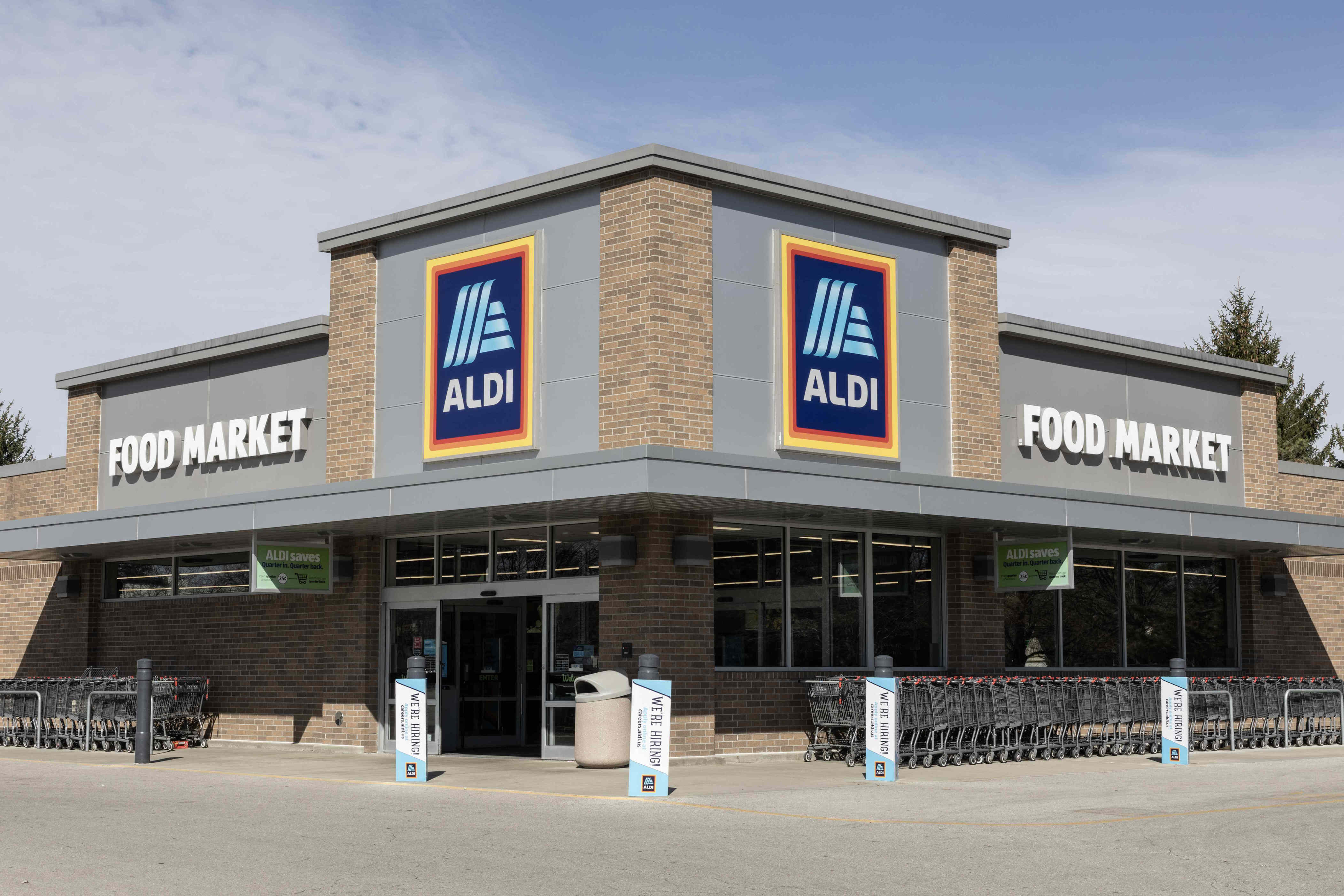 Aldi’s $50 stand mixer looks like KitchenAid but costs hundreds less