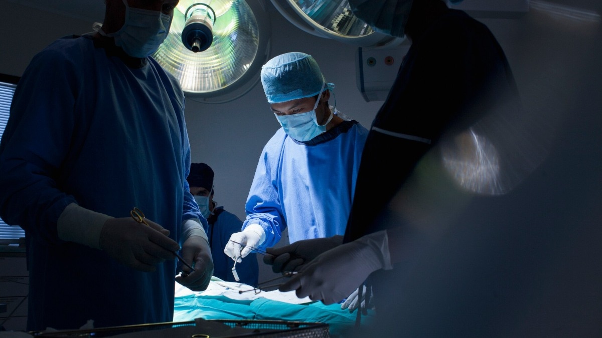 Govt raps corporate hospitals for reusing single-use devices, billing ...