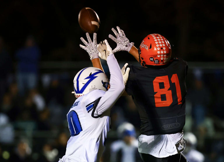 Maney, Hackettstown football hoping to snap losing streak to Warren Hills