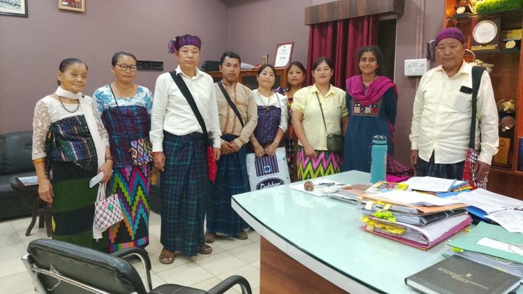 Singpho traditional chiefs meet Margherita co-district commissioner ...