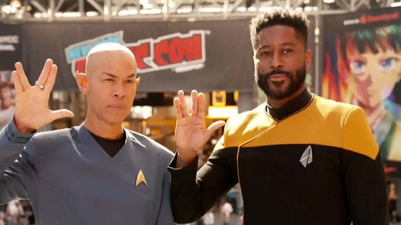 Fans, cosplayers nerd out at New York Comic Con