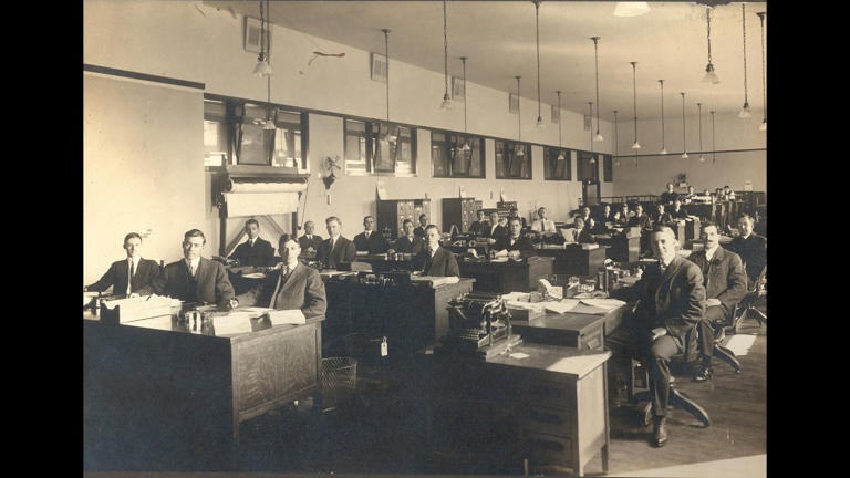 20 things you won’t believe you could once do at the post office