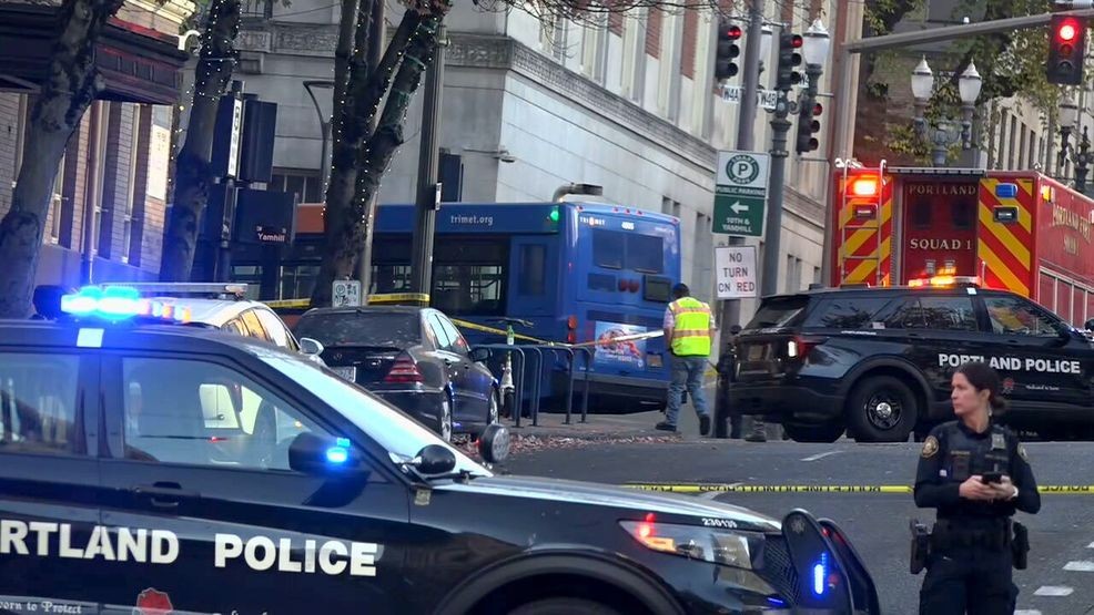 One person taken to hospital after crash involving TriMet in downtown ...