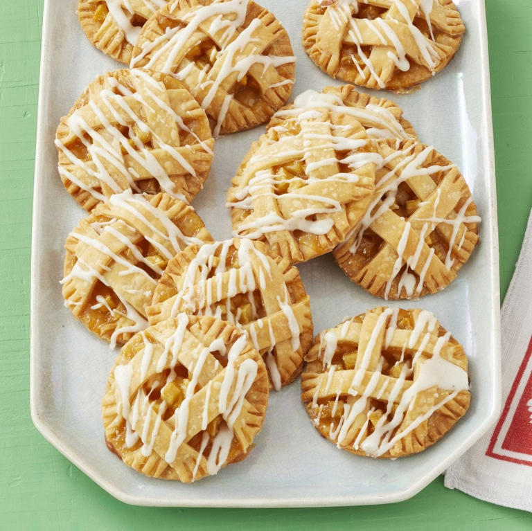 If you love apple pie, you’ve got to try these fall desserts inspired by it