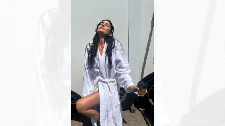 Kylie Jenner wears just a robe in stunning behind-the-scenes snap from ...