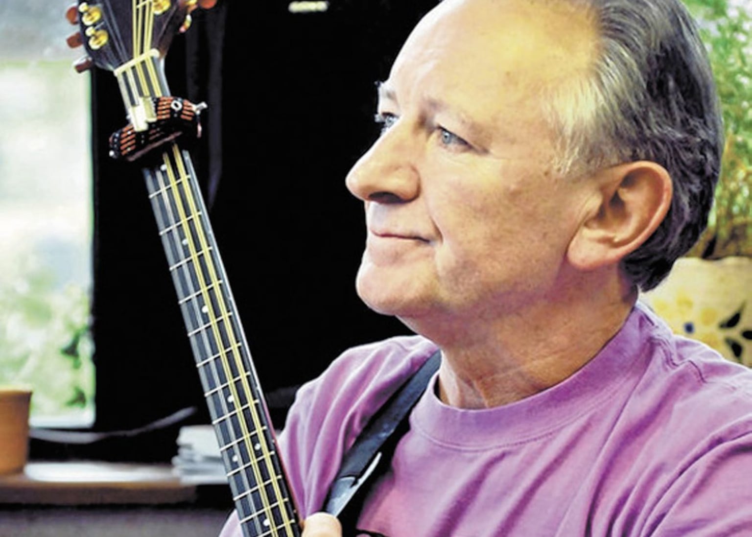 Tributes paid to Irish traditional musician Dónal Lunny after death aged 79