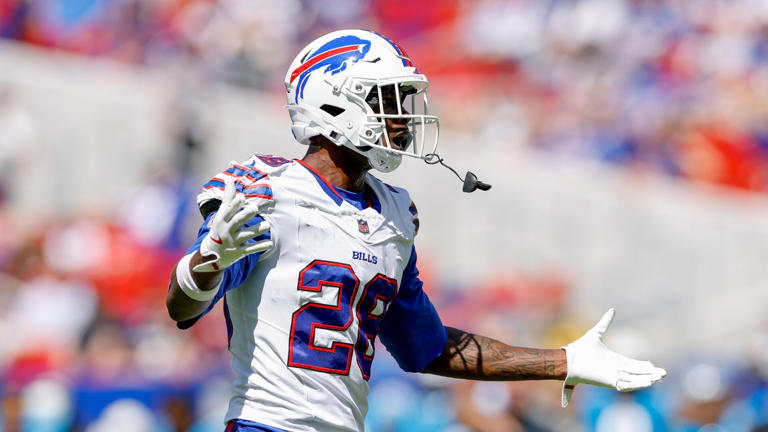 Bills S Sam Franklin's suspension for spitting is reduced to a fine ...
