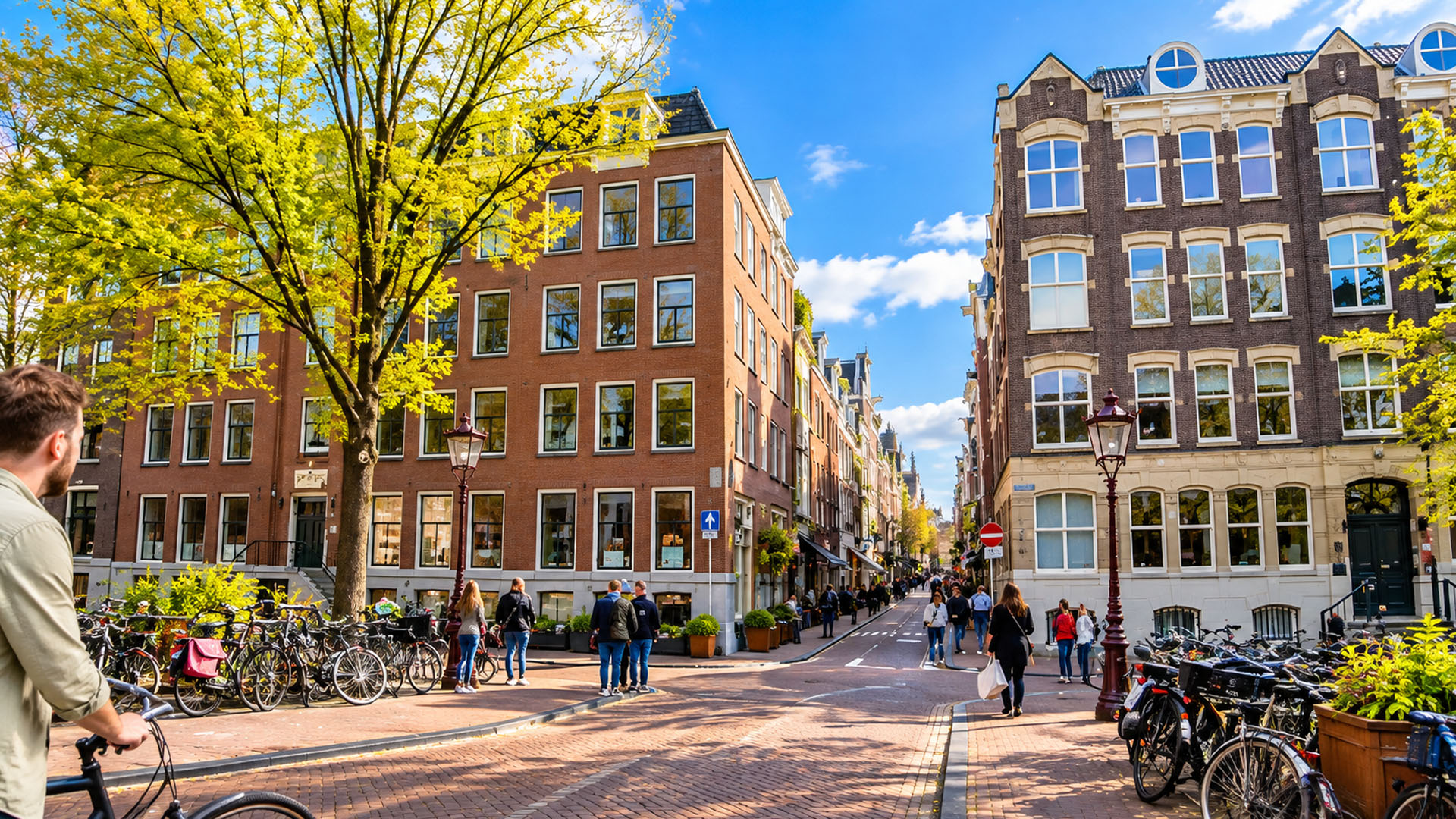 What does everyday street life look like in central Amsterdam?