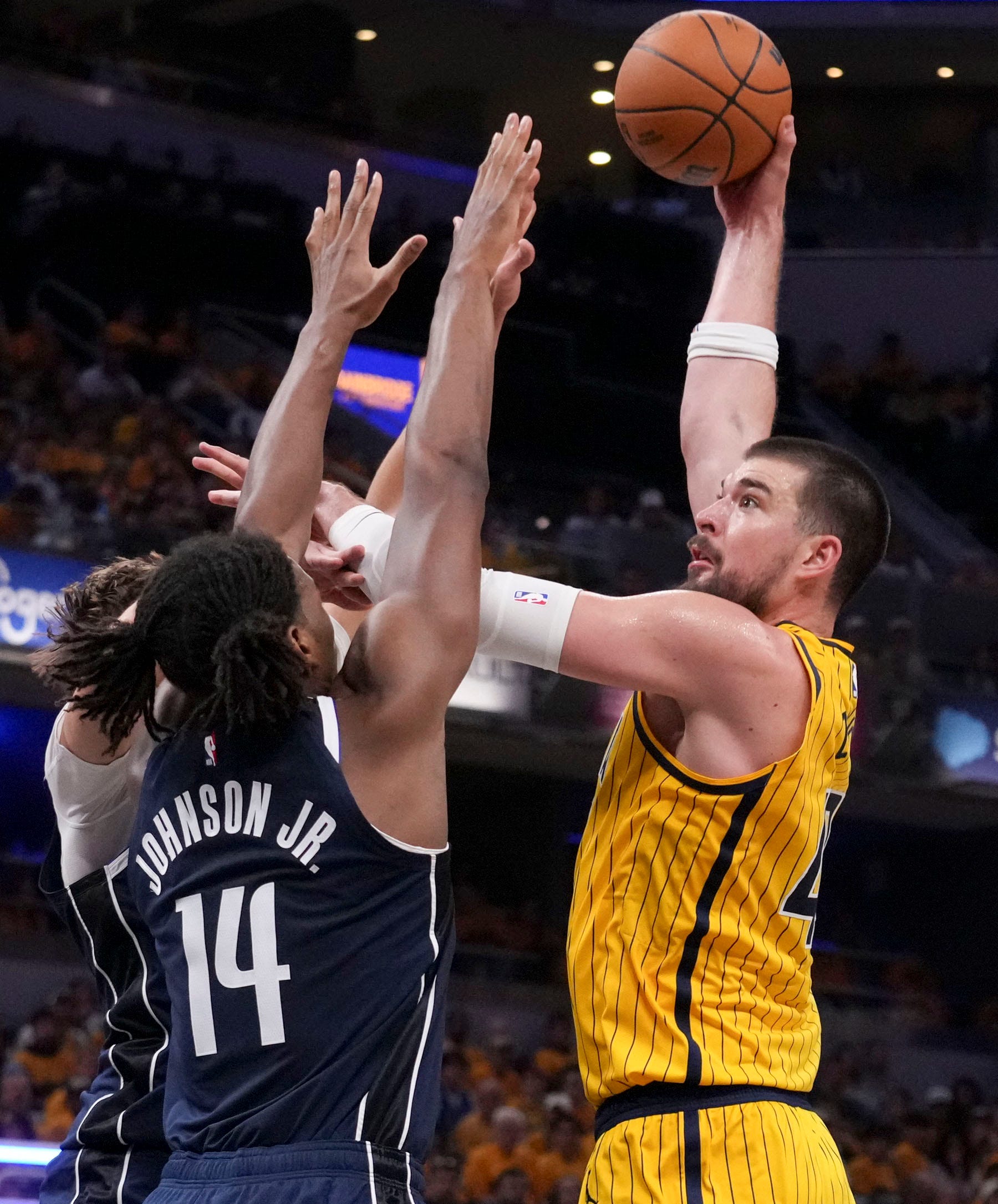 Pacers confirm bad injury news on C Ivica Zubac's status for Monday's ...