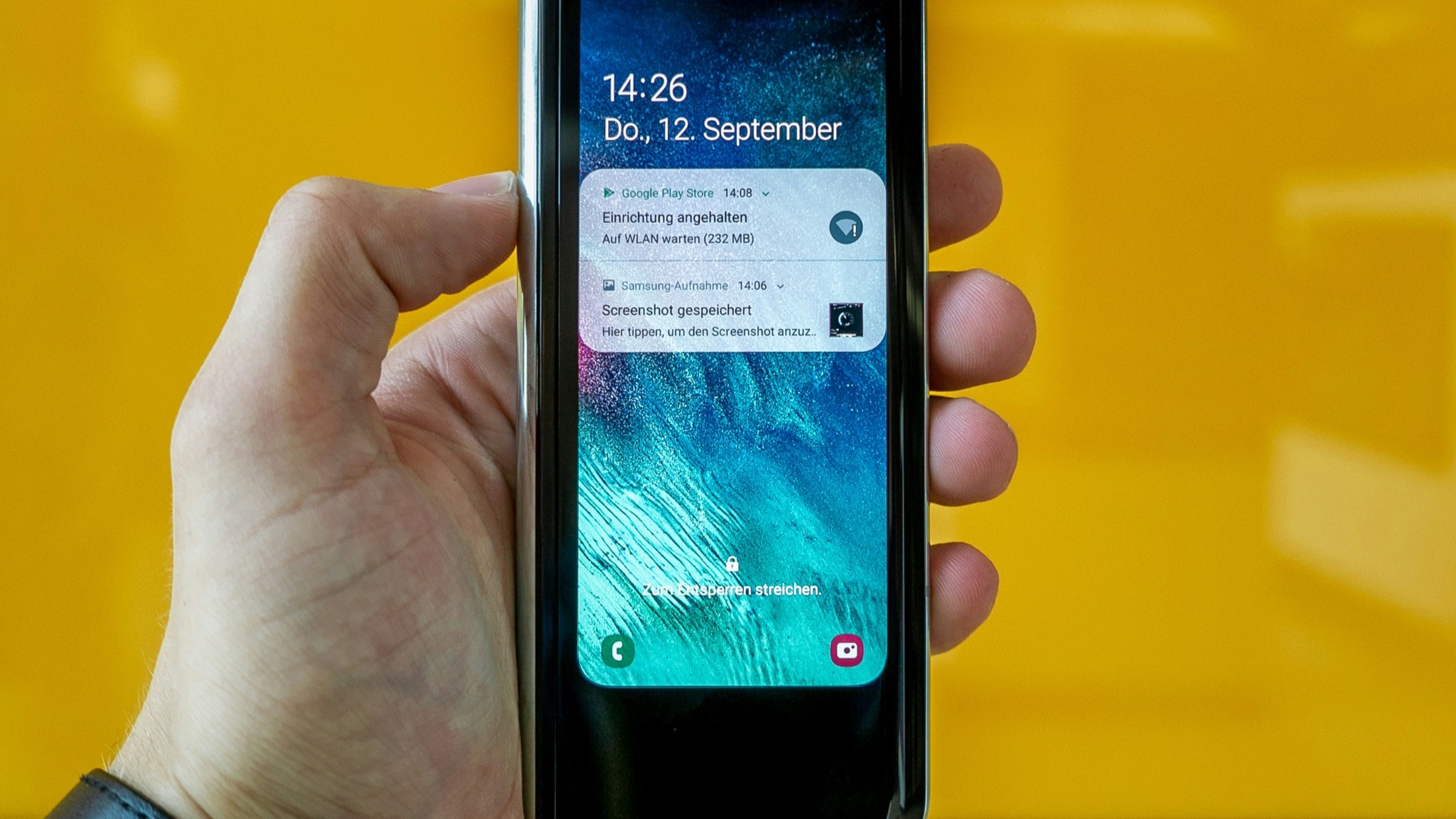 10 reasons to invest in a foldable phone & 10 reasons it's better to ...