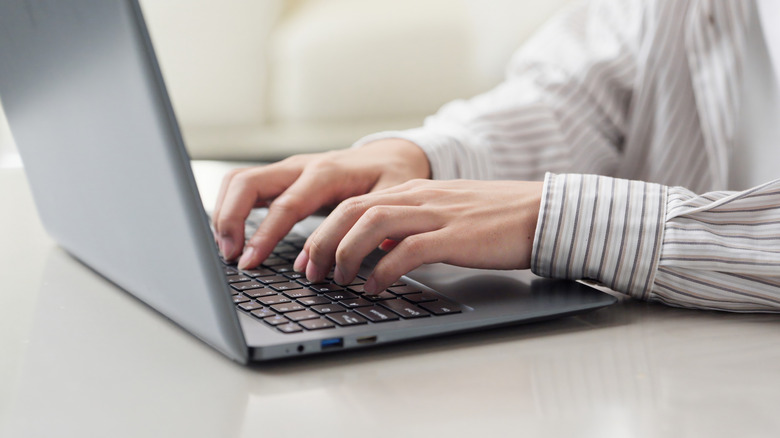 What was the first internet chat room?