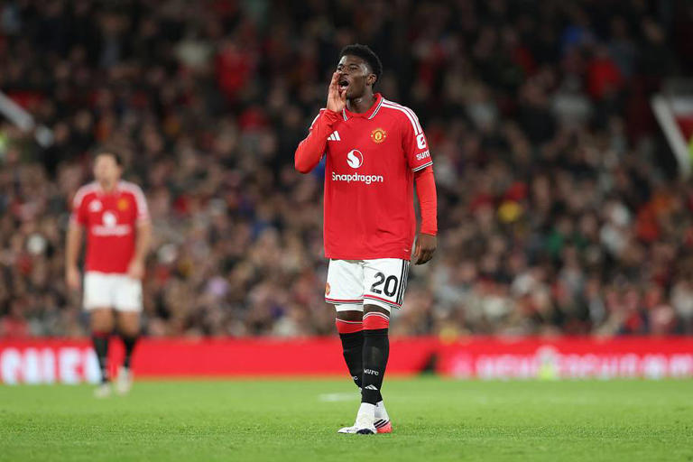 How Man Utd would line up under Eddie Howe