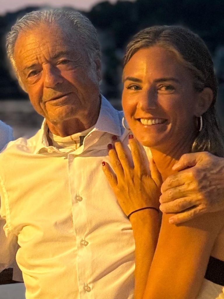 Laura Corsini, rota de dolor tras la muerte de su padre, Jacobo Corsini ...