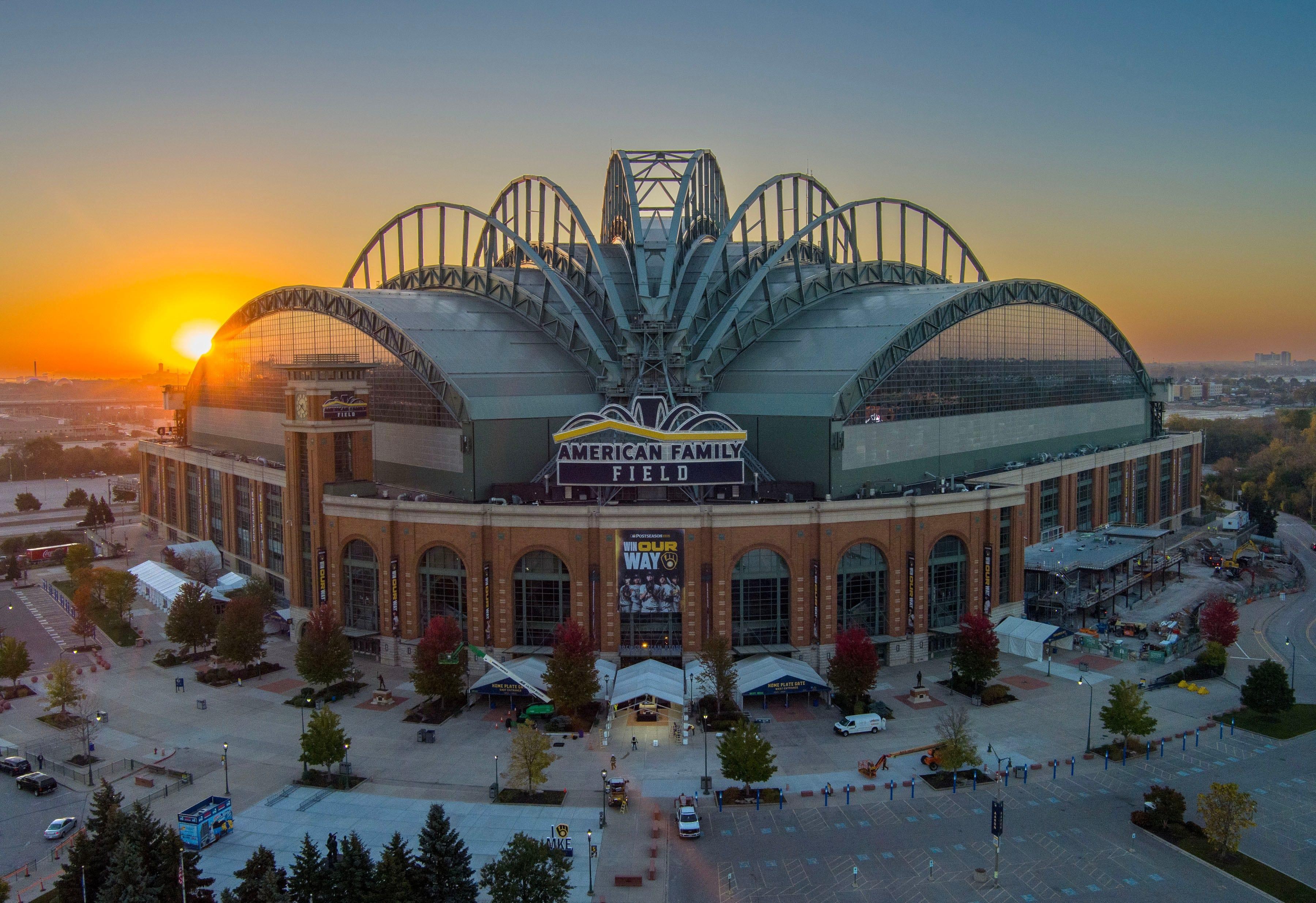 2026 World Series game 1: Rays at Brewers, 7 p.m. CT