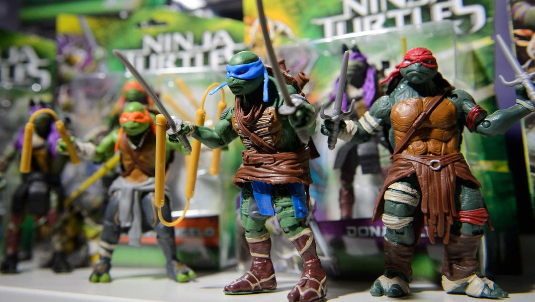 12 iconic toys that defined the 1990s